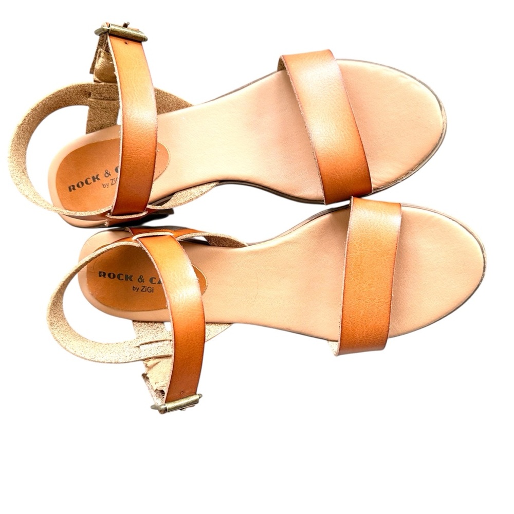 Rock & Candy Tan and Brown Sandals Minimalist Design